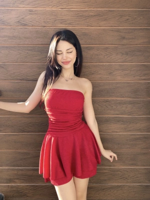 Kırmızı Simli Straplez Şortlu Elbise