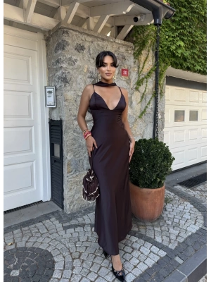 Kahverengi Sırt Detay Tasarım Saten Elbise