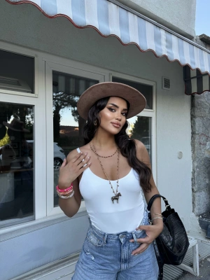 Beyaz Çift Kat Askılı Bodysuit