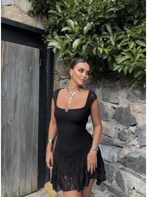 Siyah Sırt Bağlamalı Dantel Mini Elbise