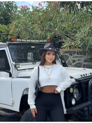 Beyaz Oversize Crop Sweatshırt