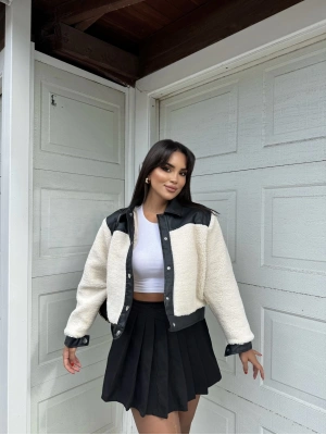 Peluş Deri Detay Mont