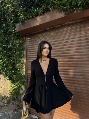 Siyah İspanyol Kol V Yaka Şortlu Elbise