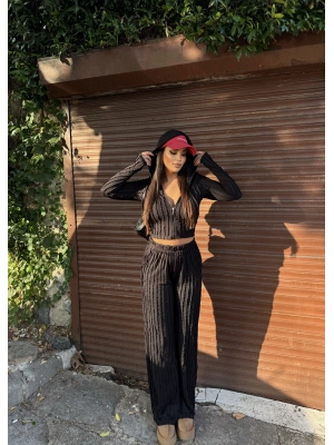 Siyah Kapüşonlu Dikiş Detay Alt Üst Takım