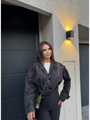 Siyah Düğme Detay Kemerli Crop Trençkot