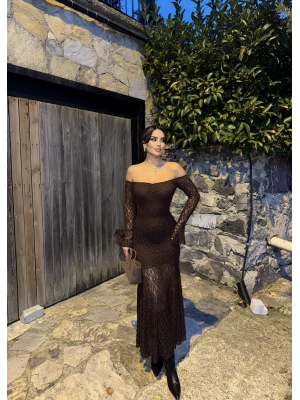 Kahverengi Dantelli Madonna Yaka Uzun Elbise