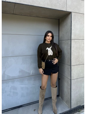 Siyah Yırtmaçlı Kemerli Şort Etek