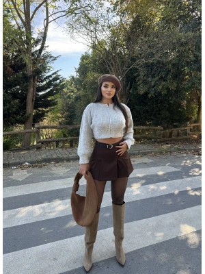 Kahverengi Pileli Kemerli Şort Etek