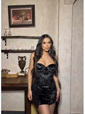 Siyah Kadife Taşlı Mini Elbise