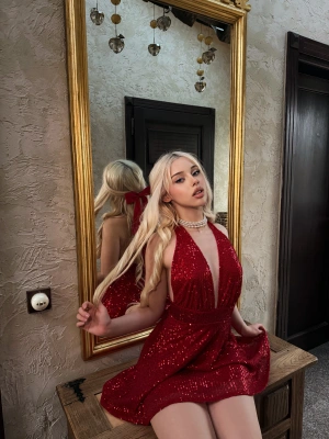 Kırmızı Boyundan Bağlamalı Payetli Elbise