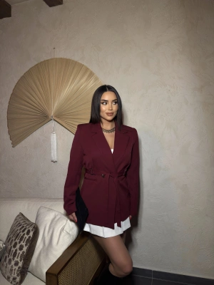 Bordo Çift Kemerli Tasarım Blazer Ceket