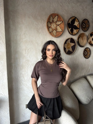 Kahverengi Sırt Bağlamalı Bele Oturan Tshırt