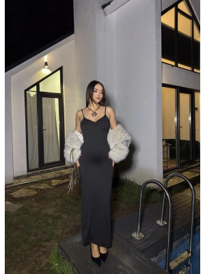 Siyah Askılı Göğüs Büzgü Uzun Elbise