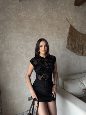 Siyah Güpürlü Transparan Bluz