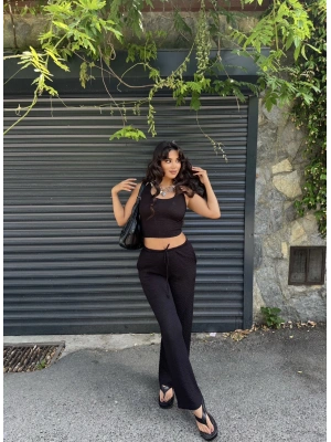 Siyah Boyundan Bağlamalı Bürümcük Takım