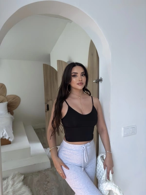 Siyah Gloplu Sırt Çapraz Büstiyer