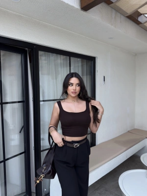 Kahverengi Kalın Askılı Gloplu Basic Crop