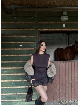 Kahverengi Güpür Detay Premium Elbise