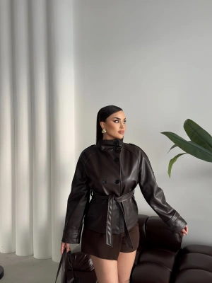 Kahverengi Kısa Suni Deri Dik Yaka Ceket