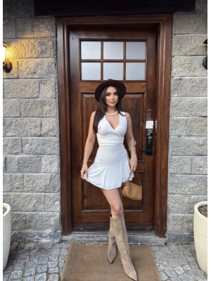 Beyaz Kruvaze Yaka Şortlu Elbise