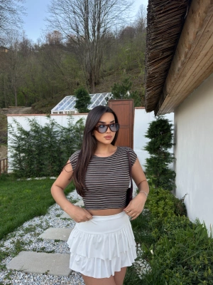 Kahverengi Kısa Kol Crop Top