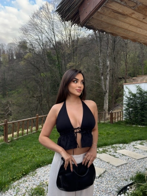 Siyah Keten Tasarım Fiyonk Bluz