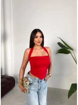 Kırmızı Asimetrik Kesim Crop Top