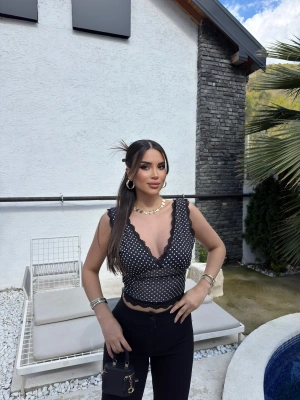 Siyah Puantiyeli Büstiyer