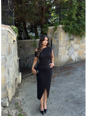 Siyah Madonna Yaka Simli Uzun Elbise