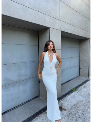 Beyaz Gold Tokalı Drapeli Uzun Elbise