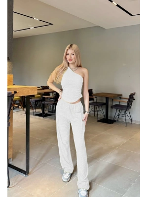 Beyaz Omuz Detay Bürümcük Alt Üst Takım