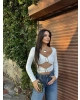 Beyaz Dekolteli Toka Detay Crop