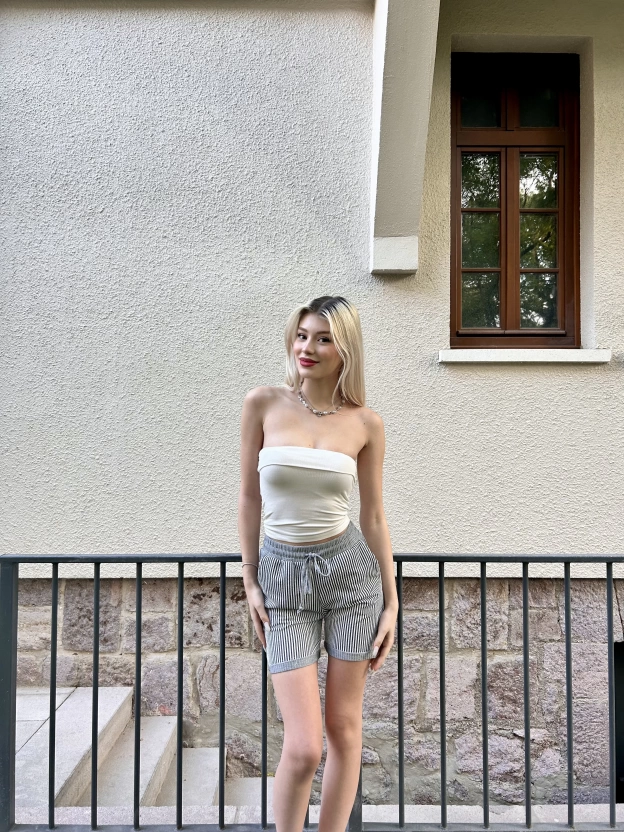 Siyah Çizgili Şort