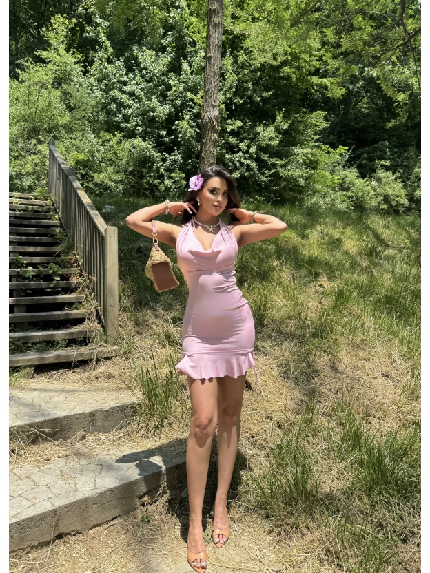 Pembe Degaje Yaka Boyundan Bağlamalı Büzgülü Elbise