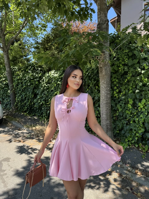 Pembe Bağlama Detay Tasarım Mini Elbise