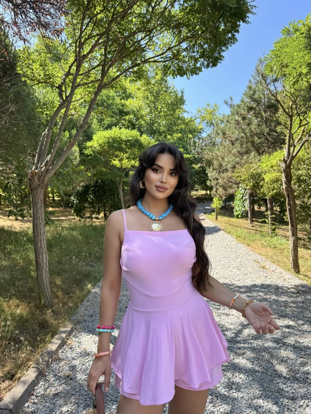 Pembe Askılı Şortlu Elbise
