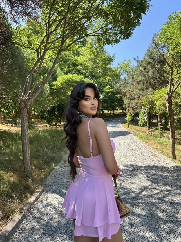Pembe Askılı Şortlu Elbise