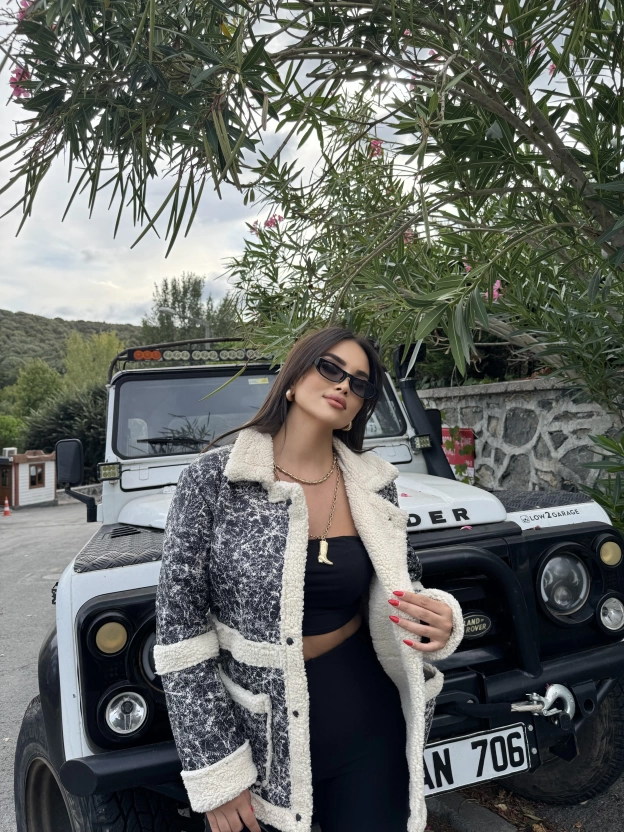 Krem Kürklü Oversize Mont