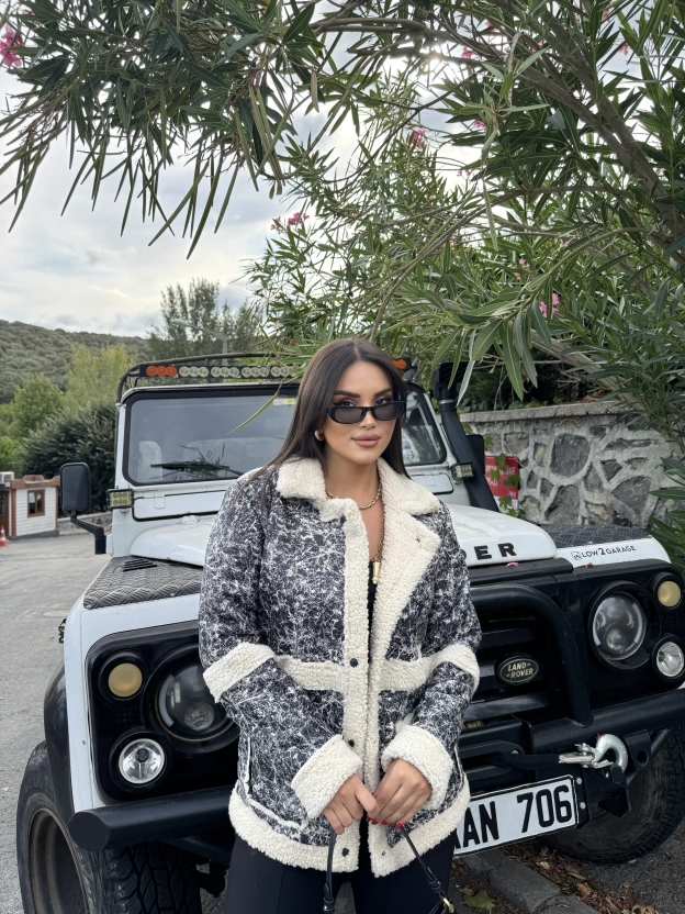 Krem Kürklü Oversize Mont