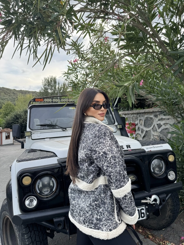 Krem Kürklü Oversize Mont