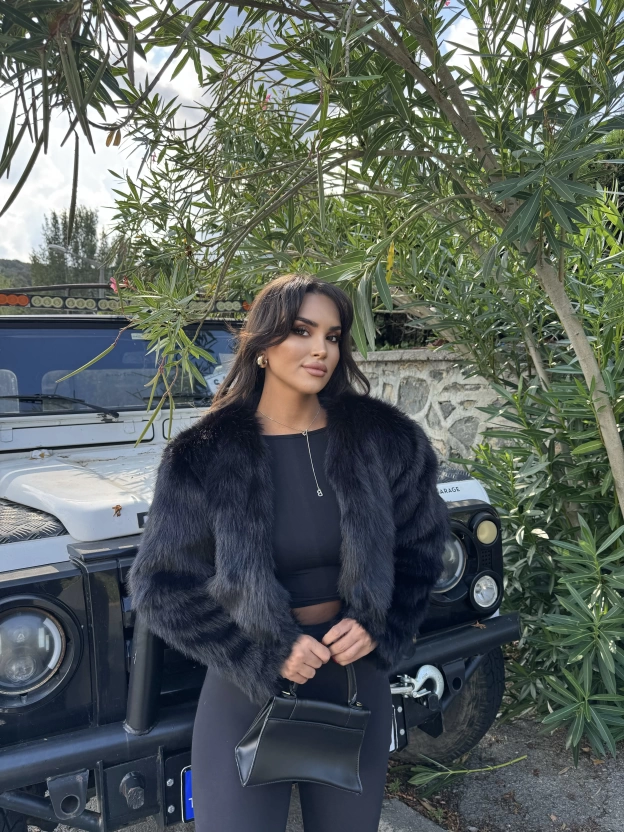 Siyah Crop Kürk Ceket