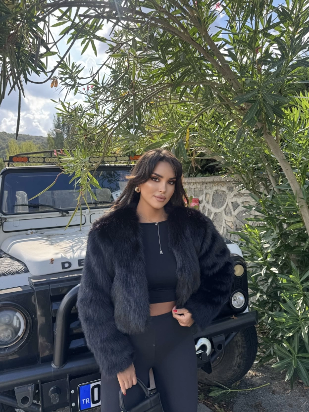Siyah Crop Kürk Ceket