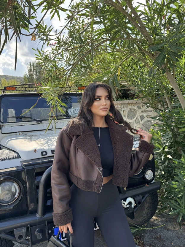 Kahverengi Kürklü Crop Mont