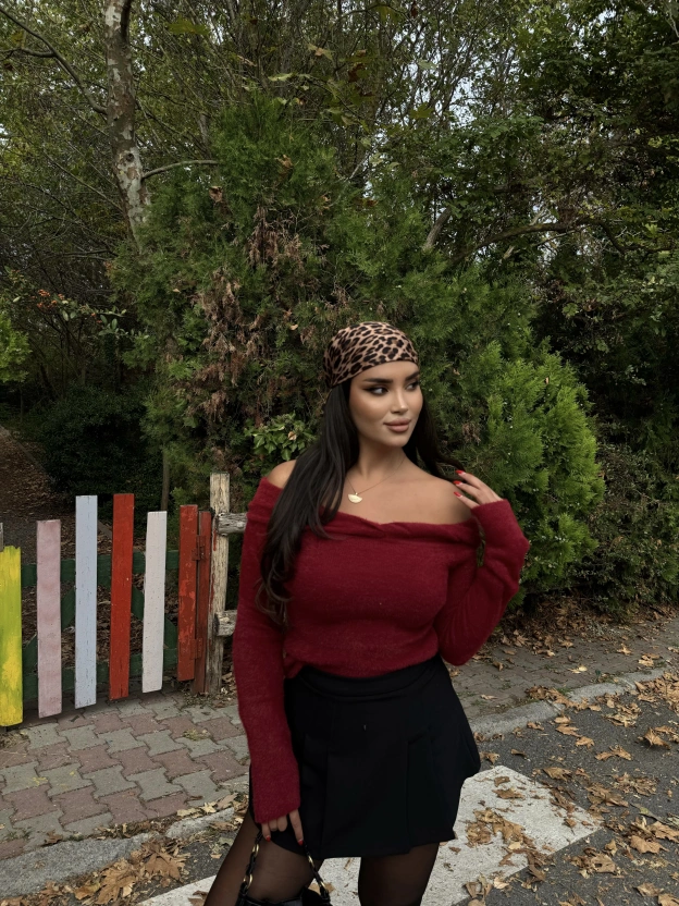 Bordo Madonna Yaka Yumoş Kazak