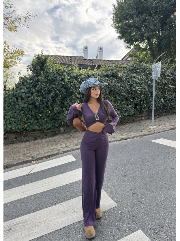 Mor Göğüs Tokalı Takım