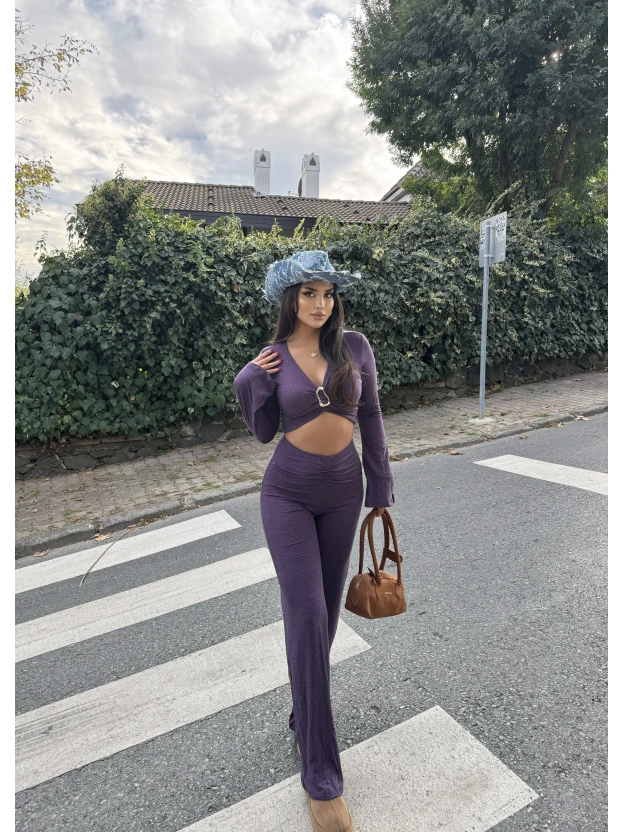 Mor Göğüs Tokalı Takım