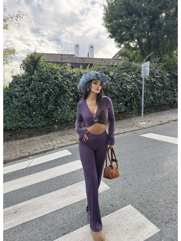 Mor Göğüs Tokalı Takım