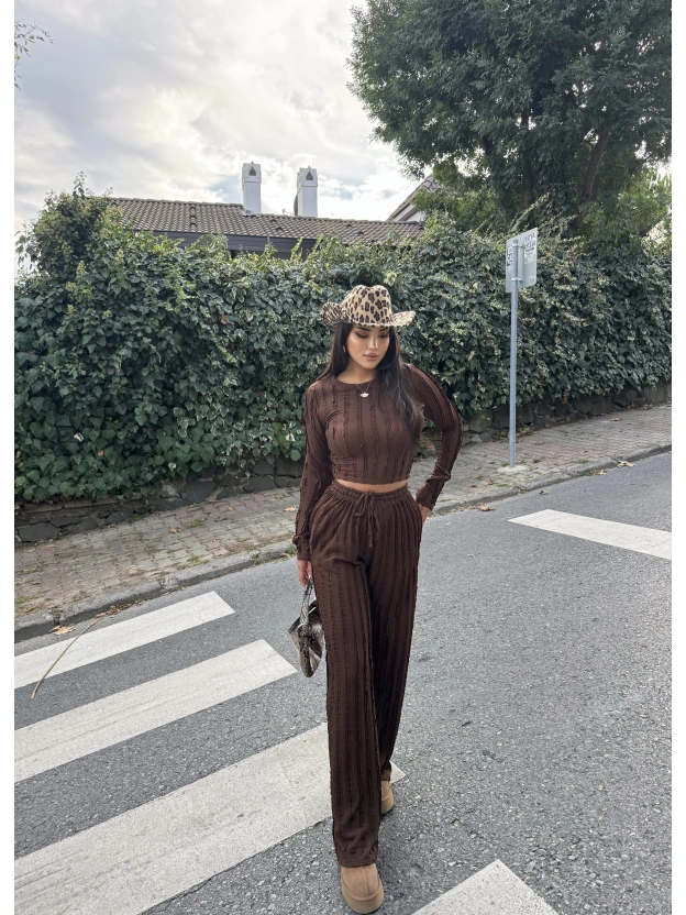 Kahverengi Dikiş Detay Alt Üst Takım