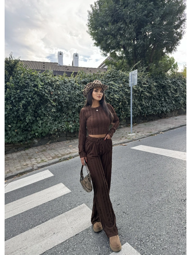 Kahverengi Dikiş Detay Alt Üst Takım