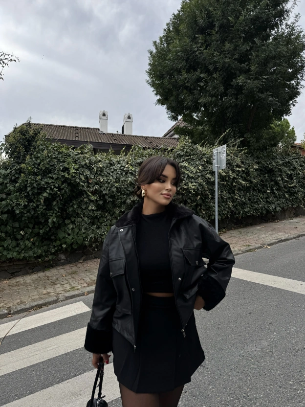 Siyah Deri Kürk Detay Ceket